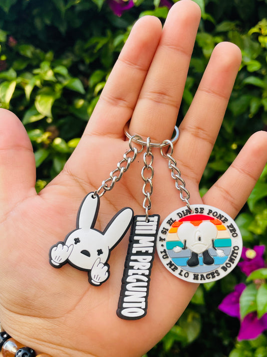 Titi me pregunto keychain