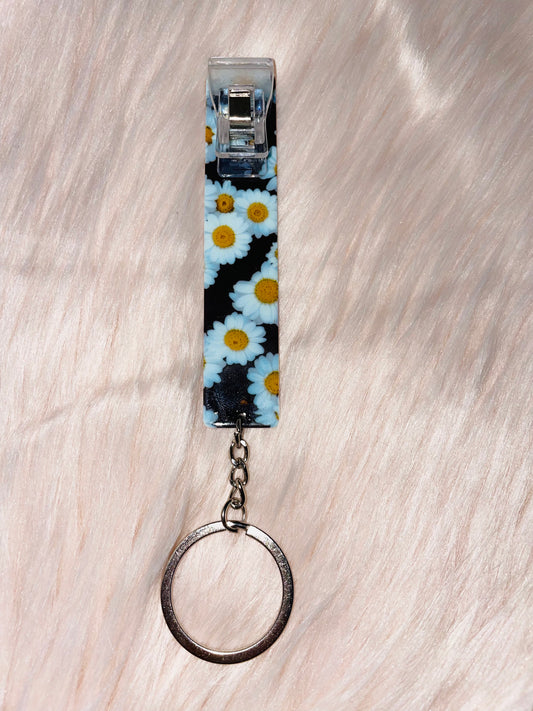 Black Daisies card grabber